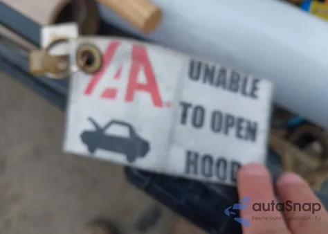 2011 BMW 740Li из США, поврежденный, VIN WBAKB4C54BC392609